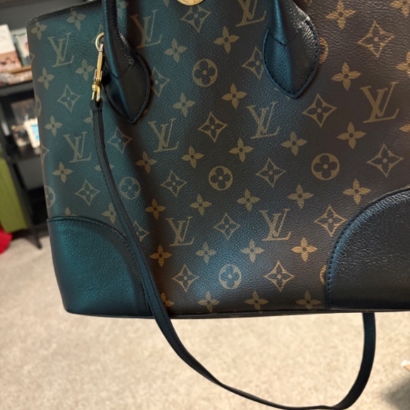 Louis Vuitton Flandrin Tote Bag - Picture 4 of 14